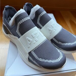 NIB APL Techloom Bliss Sneakers in Gray and White